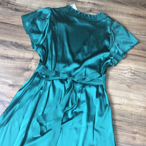 NWT - BCBGMaxAzria Silk Green Dress M - Picture 6 of 13